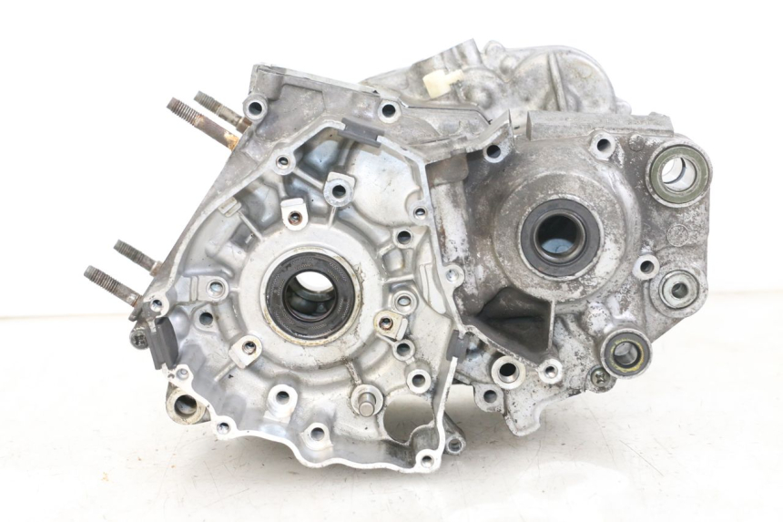 photo de ENGINE LOWER CASING YAMAHA TDR DELTABOX 125 (1997 - 2003) - Main view