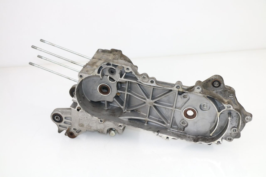 photo de ENGINE CRANKCASE BAOTIAN TRAVEL SPIRIT 50 (2010 - 2012) - Main view