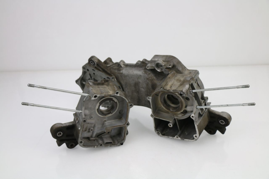 photo de ENGINE CRANKCASE BAOTIAN TRAVEL SPIRIT 50 (2010 - 2012) - Distinctive features