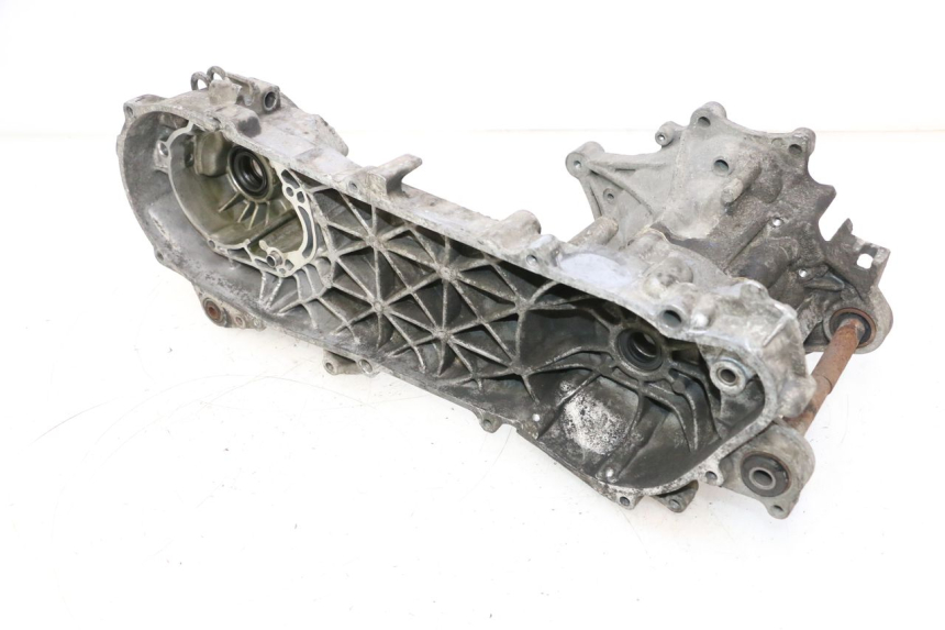 photo de ENGINE CRANKCASE PEUGEOT TREKKER 50 (1995 - 2004) - Zoom on usage condition