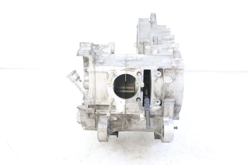 photo de ENGINE LOWER CASING PEUGEOT TWEET 4T 50 (2018 - 2022) - Component zoom