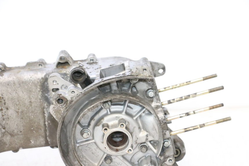 photo de ENGINE CRANKCASE PIAGGIO TYPHOON 50 (2000 - 2009) - Distinctive features