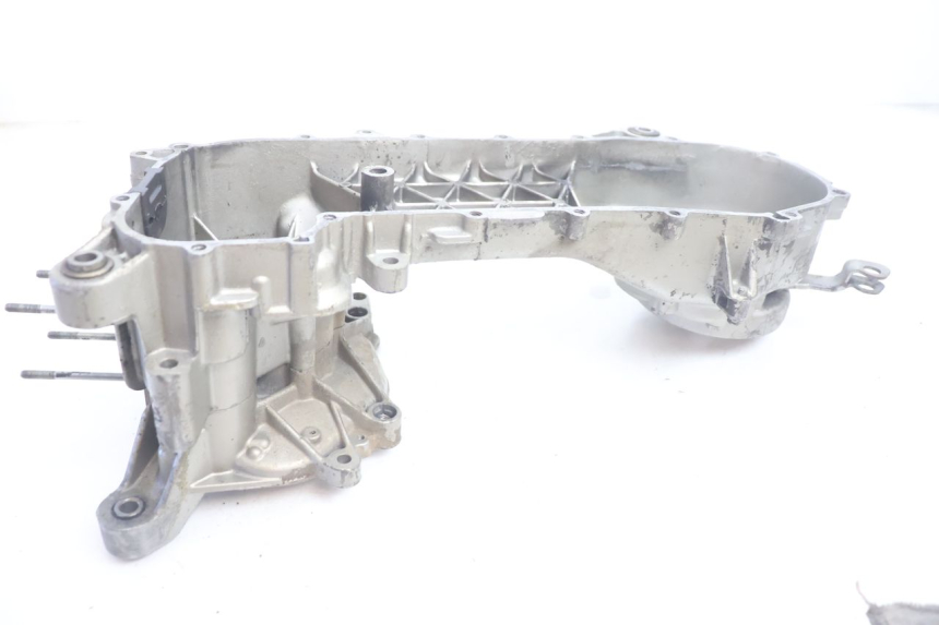 photo de ENGINE CRANKCASE PIAGGIO TYPHOON 50 (1993 - 1999) - Focus on structure