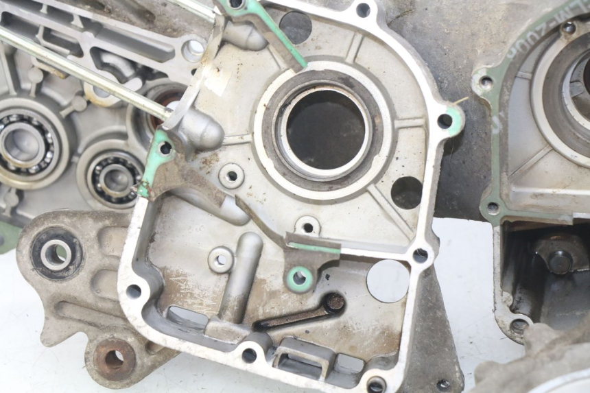 photo de ENGINE LOWER CASING PEUGEOT V-CLIC VCLIC 50 (2007 - 2013) - Component detail