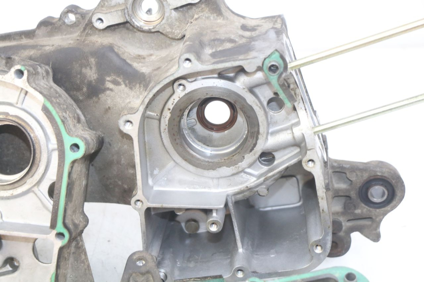 photo de ENGINE LOWER CASING PEUGEOT V-CLIC VCLIC 50 (2007 - 2013) - Supplementary product photo