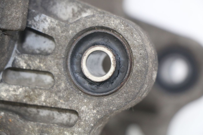 photo de ENGINE LOWER CASING PEUGEOT V-CLIC VCLIC 50 (2007 - 2013) - Product overview