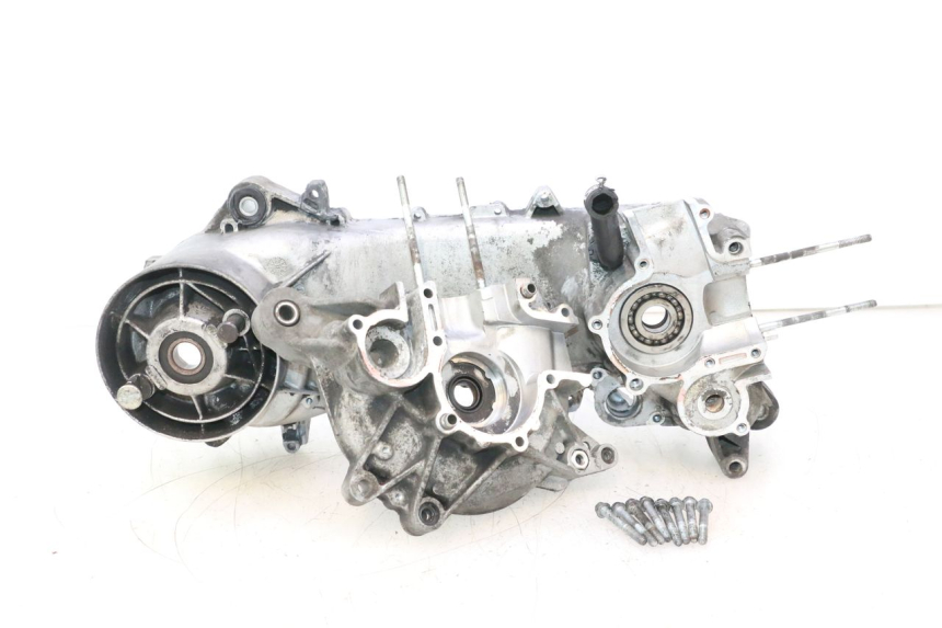 photo de ENGINE CRANKCASE PIAGGIO VESPA PRIMAVERA 2T 50 (2013 - 2018) - Main view