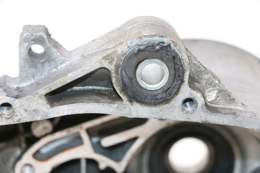 photo de ENGINE CRANKCASE PIAGGIO VESPA PRIMAVERA 2T 50 (2013 - 2018) - Component zoom