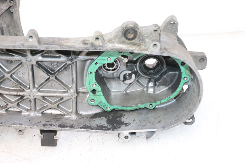 photo de ENGINE LOWER CASING PEUGEOT VIVACITY NEW 2T 50 (2008 - 2017) - Supplementary product photo