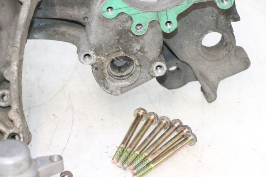photo de ENGINE LOWER CASING PEUGEOT VIVACITY NEW 2T 50 (2008 - 2017) - Checked used part