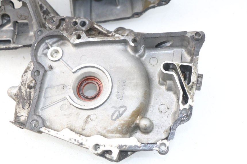 photo de ENGINE CRANKCASE PEUGEOT VIVACITY NEW 4T 50 (2008 - 2017) - High-resolution close-up