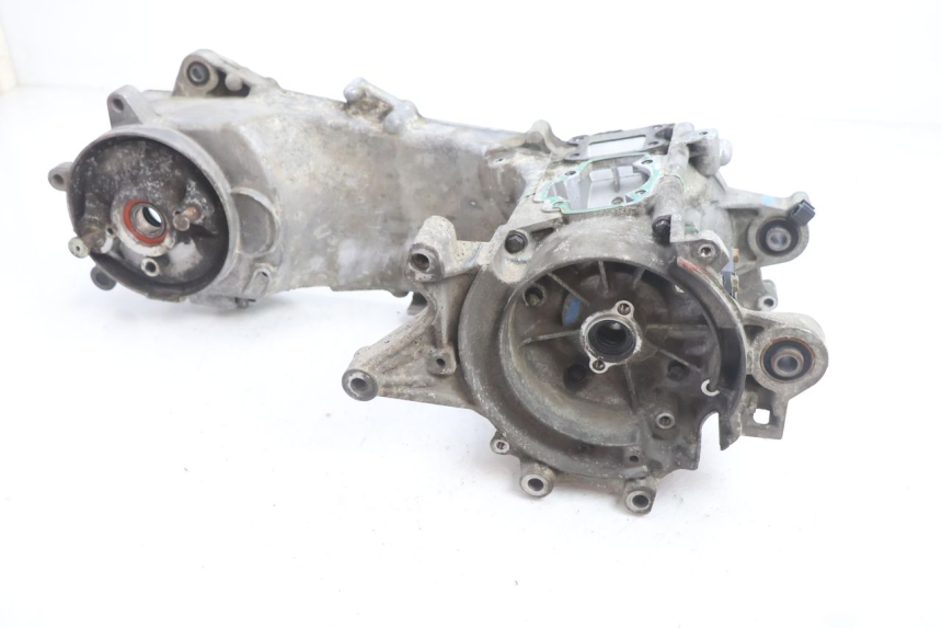 photo de ENGINE CRANKCASE PEUGEOT VIVACITY 50 (2004 - 2009) - Surface and material condition