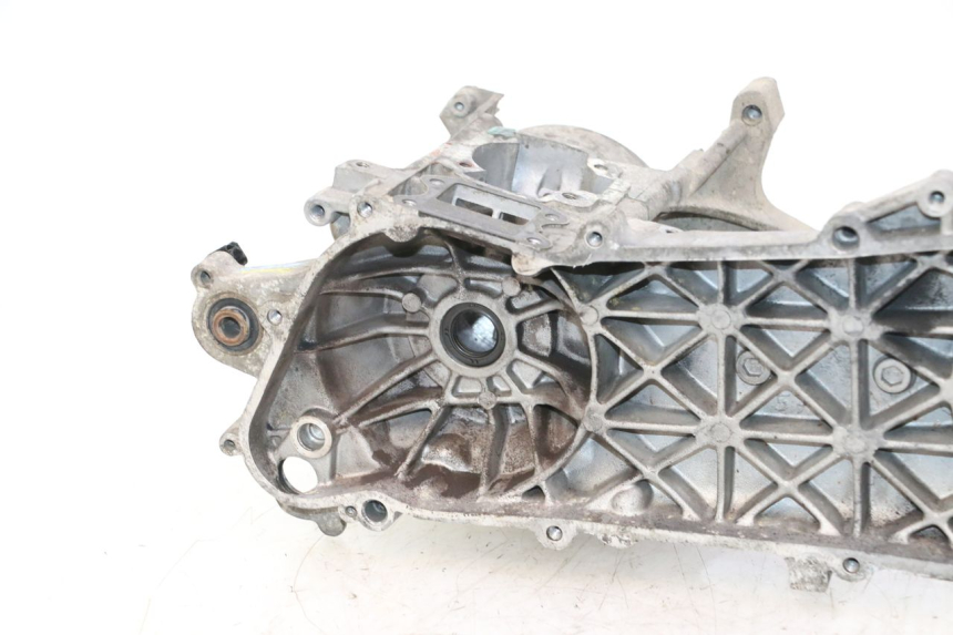 photo de ENGINE CRANKCASE PEUGEOT VIVACITY 50 (2004 - 2009) - Surface and material condition