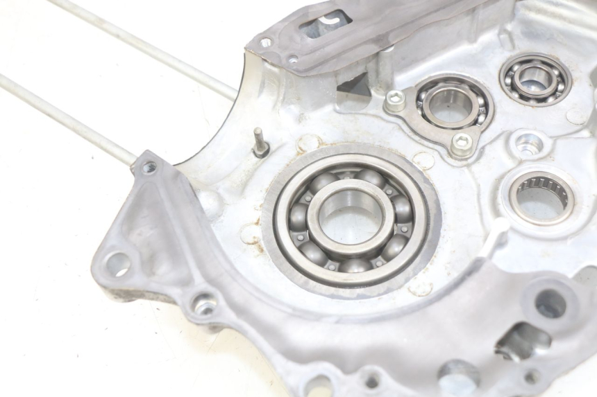 photo de ENGINE LOWER CASING DAELIM VJ ROADWIN FI 125 (2008 - 2017) - Supplementary product photo