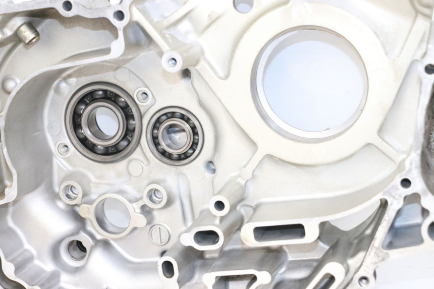 photo de ENGINE CRANKCASE SUZUKI VL INTRUDER 125 (2004 - 2007) - Markings and original references