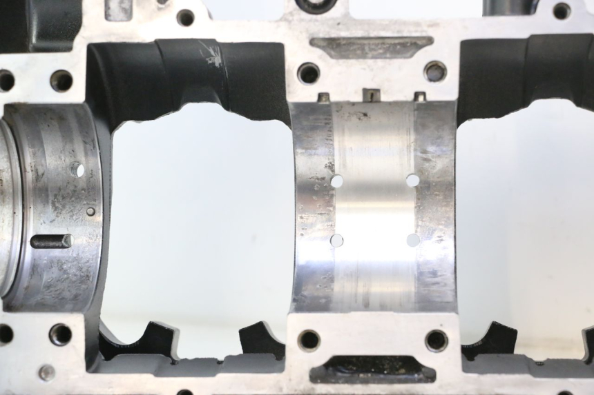 photo de ENGINE CRANKCASE YAMAHA WAVE RUNNER GP R 1200 (2000 - 2003) - Markings and original references