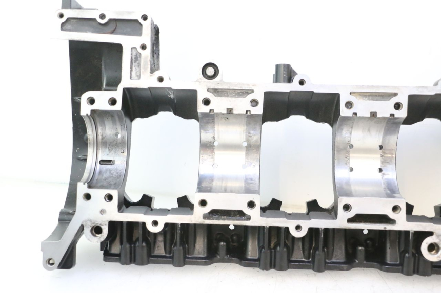 photo de ENGINE CRANKCASE YAMAHA WAVE RUNNER GP R 1200 (2000 - 2003) - Additional view of the item