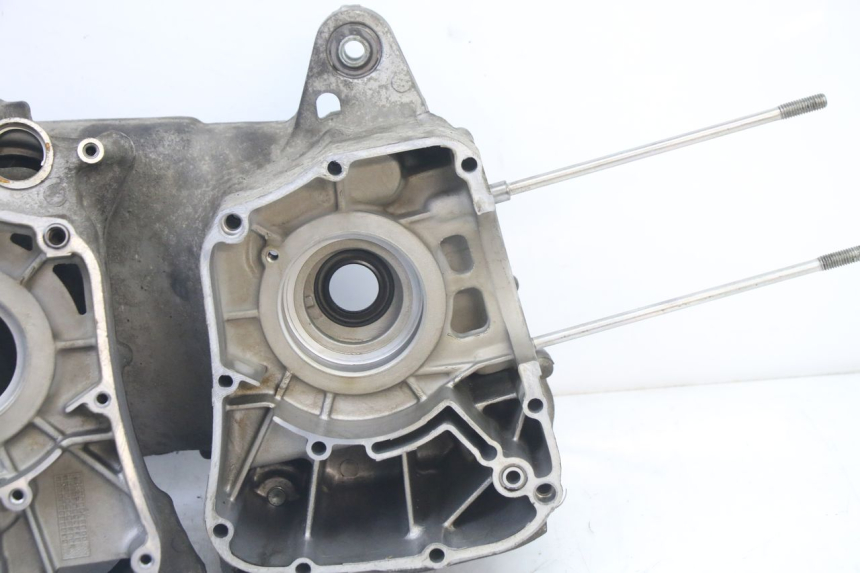 photo de ENGINE CRANKCASE YAMAHA X-MAX XMAX 125 (2010 - 2013) - Zoom on usage condition