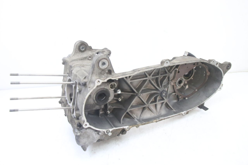 photo de ENGINE CRANKCASE YAMAHA X-MAX XMAX 125 (2010 - 2013) - Fixing points details