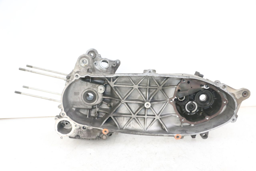 photo de BOTTOM ENGINE CASING YAMAHA XMAX X-MAX 125 (2006 - 2009) - Main view