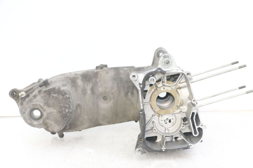 photo de BOTTOM ENGINE CASING YAMAHA XMAX X-MAX 125 (2006 - 2009) - Additional view of the item