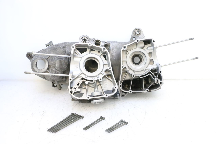 photo de ENGINE CRANKCASE YAMAHA X-MAX XMAX 125 (2010 - 2013) - Main view