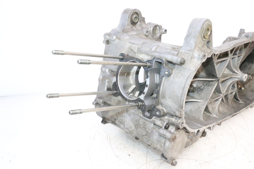 photo de ENGINE CRANKCASE YAMAHA X-MAX XMAX 125 (2010 - 2013) - Product overview