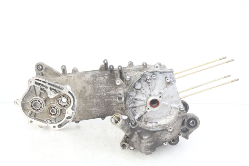 photo de ENGINE CRANKCASE SYM X-PRO 4T 50 (2014 - 2021) - Surface and material condition