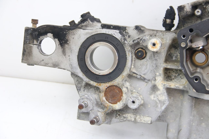 photo de ENGINE LOWER CASING BUELL XB12R XB 12 R 1200 (2004 - 2010) - Fixing points details