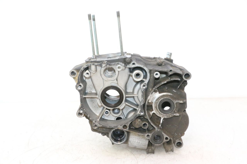 photo de ENGINE CRANKCASE SMC XROAD 150 - Main view