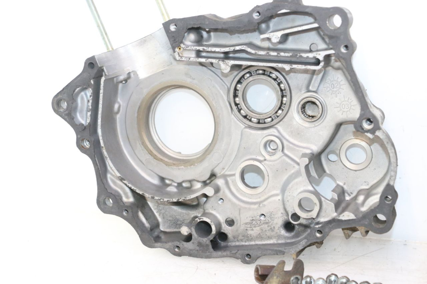 photo de ENGINE CRANKCASE SMC XROAD 150 - Alternative angle