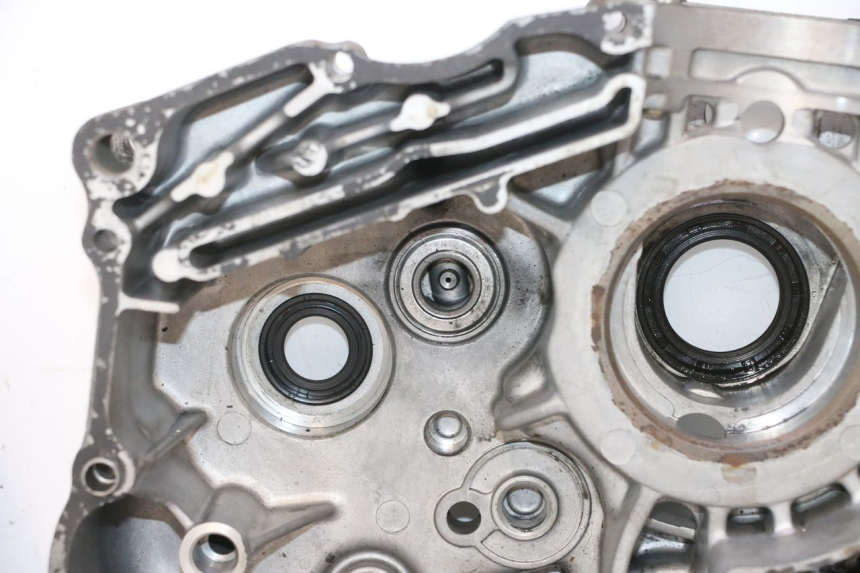 photo de ENGINE CRANKCASE SMC XROAD 150 - Zoom on usage condition
