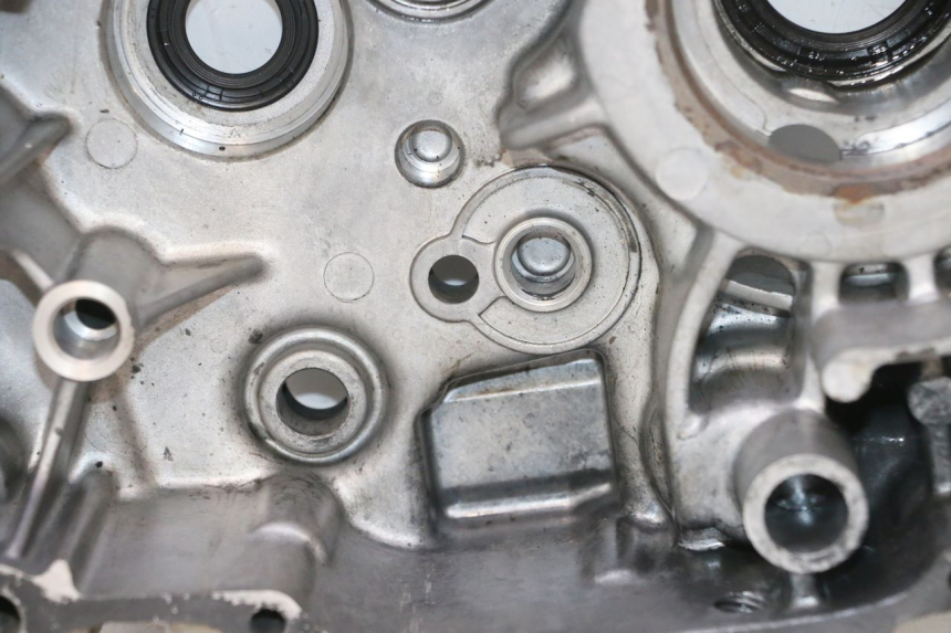 photo de ENGINE CRANKCASE SMC XROAD 150 - Alternative perspective