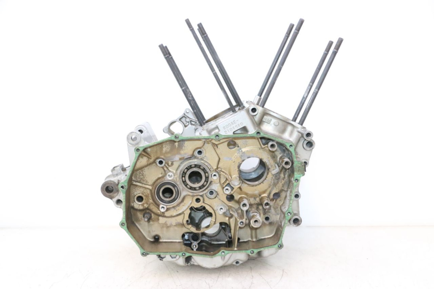photo de ENGINE CRANKCASE HONDA XRV AFRICA TWIN 750 (1990 - 1992) - Distinctive features