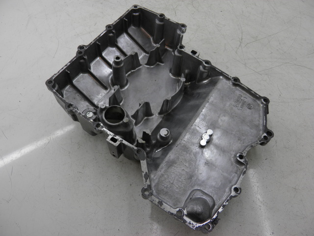 photo de ENGINE CRANKCASE YAMAHA FJR 1300 (2004 - 2005) - Markings and original references