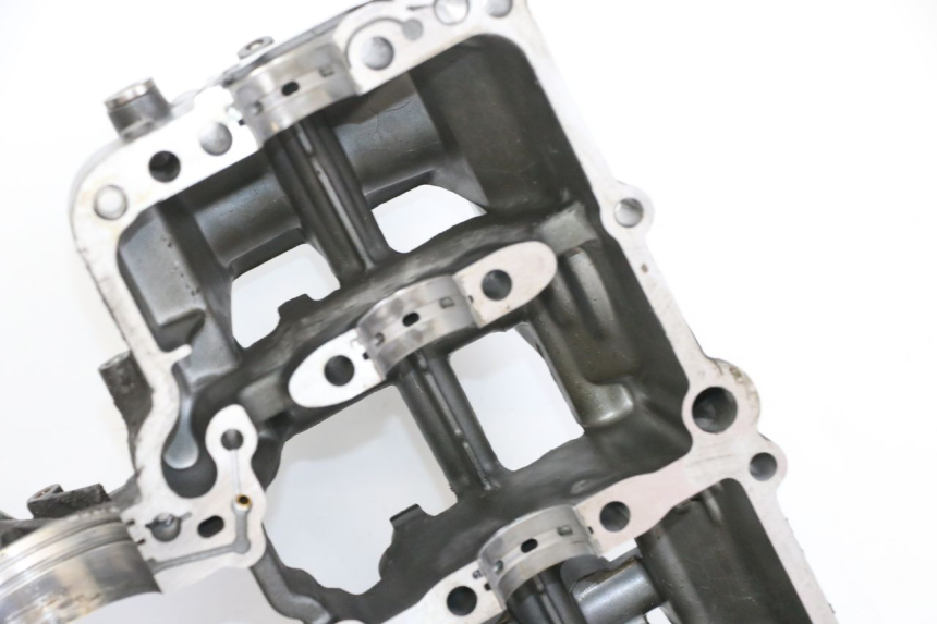 photo de ENGINE CRANKCASE YAMAHA FZ1 FAZER 1000 (2007 - 2009) - Component detail