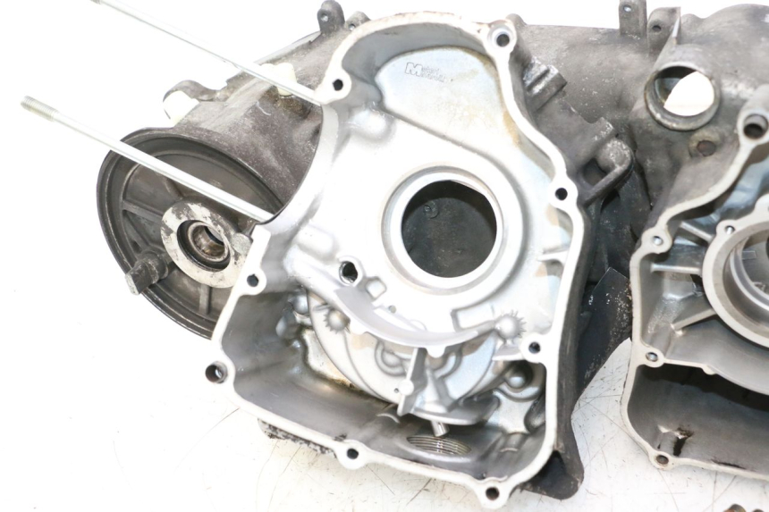 photo de ENGINE CRANKCASE YAMAHA YP MAJESTY 125 (1998 - 2001) - Focus on structure