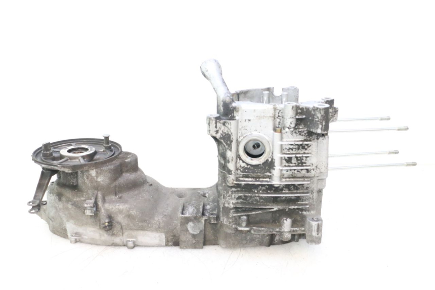 photo de ENGINE CRANKCASE YAMAHA YP MAJESTY 125 (1998 - 2001) - Zoom on usage condition