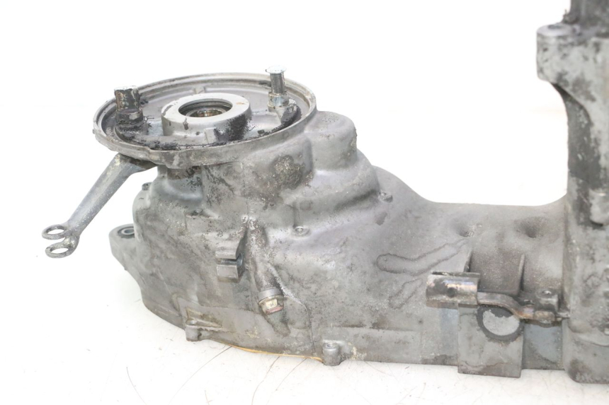 photo de ENGINE CRANKCASE YAMAHA YP MAJESTY 125 (1998 - 2001) - Component detail