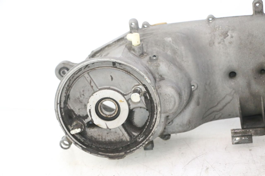 photo de ENGINE CRANKCASE YAMAHA YP MAJESTY 125 (1998 - 2001) - High-resolution close-up