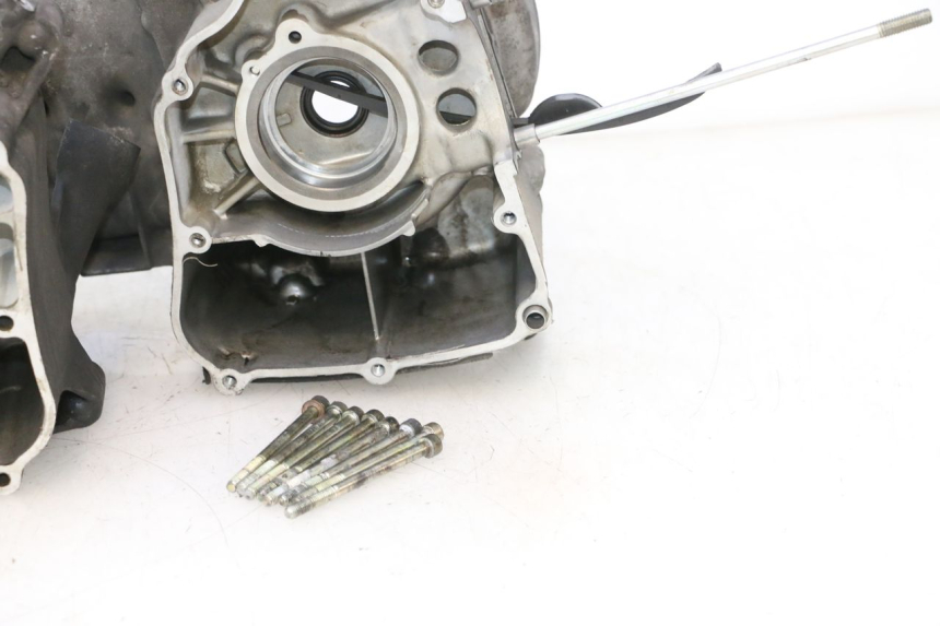 photo de ENGINE CRANKCASE YAMAHA YP MAJESTY 125 (2007 - 2010) - Spare part profile view