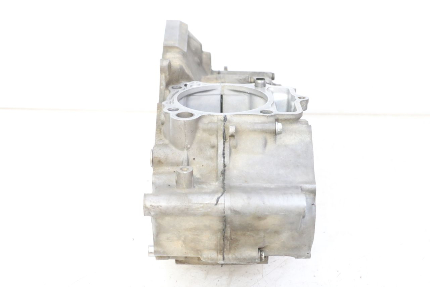 photo de ENGINE CRANKCASE YAMAHA YZ-F YZF 250 (2014 - 2018) - Alternative perspective