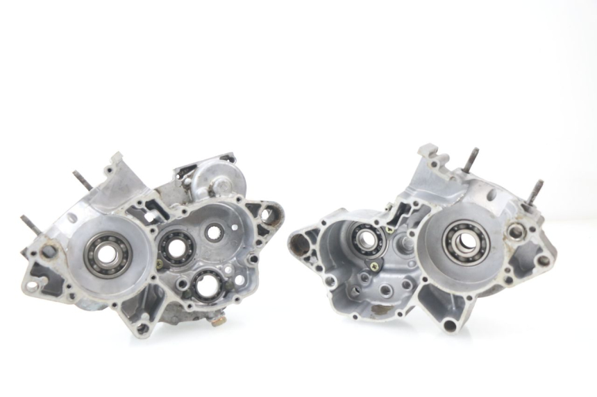 photo de ENGINE CRANKCASE YAMAHA YZ 125 (1998 - 2005) - Technical close-up