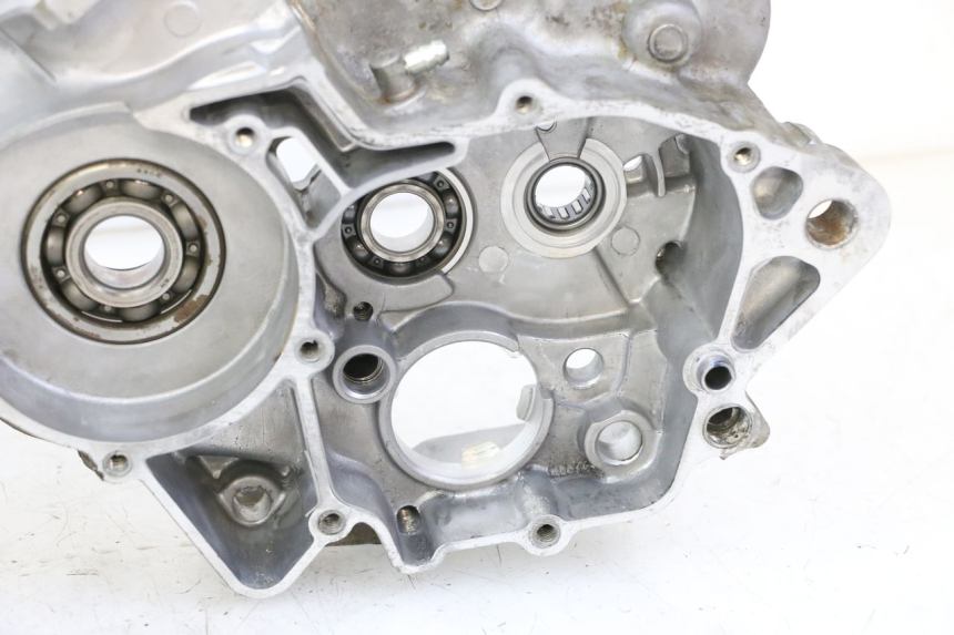 photo de ENGINE CRANKCASE YAMAHA YZ 85 (2002 - 2018) - Alternative perspective