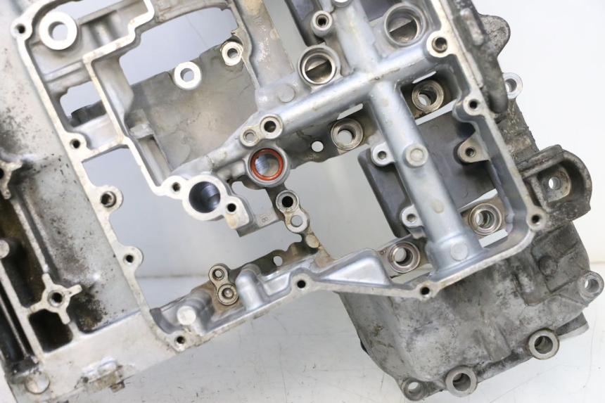 photo de ENGINE CRANKCASE YAMAHA YZF R GENESIS 750 (1993 - 1998) - Alternative angle