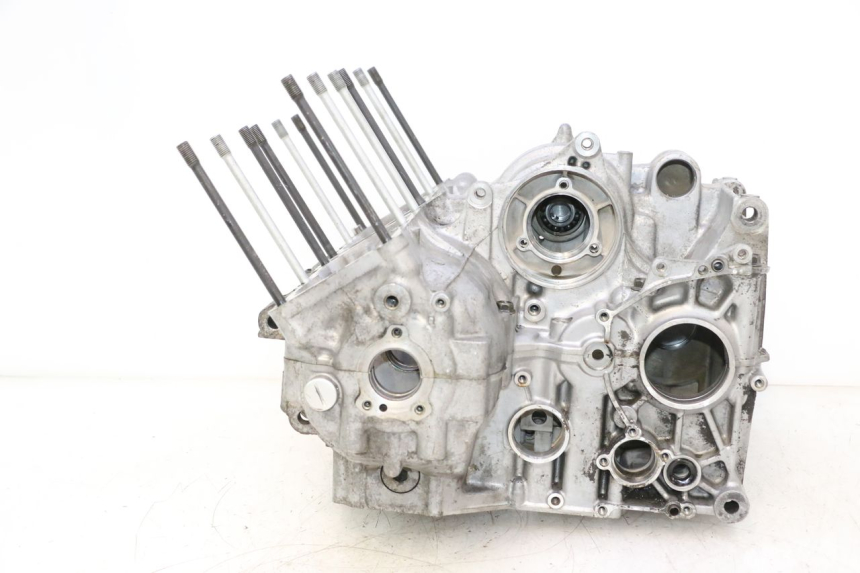 photo de ENGINE CRANKCASE YAMAHA YZF R GENESIS 750 (1993 - 1998) - Surface and material condition
