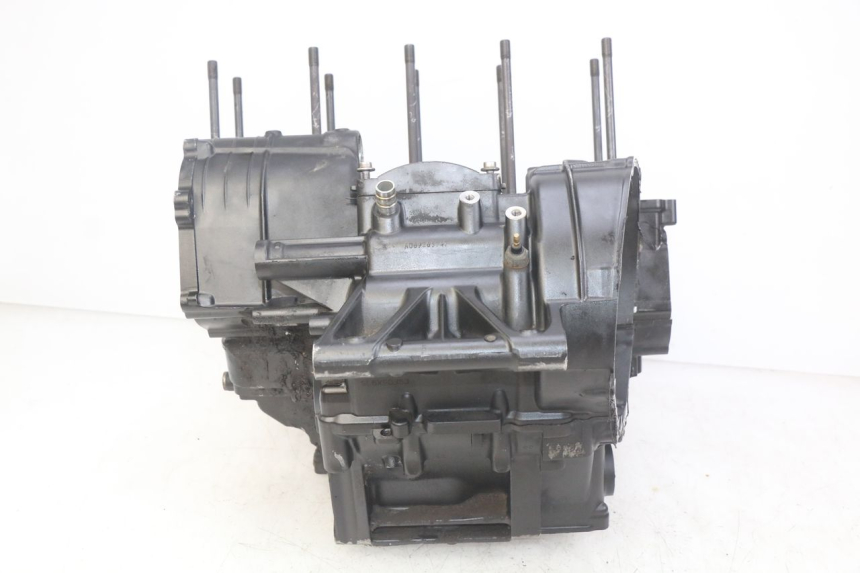 photo de ENGINE LOWER CASING YAMAHA YZF R1 1000 (2007 - 2008) - Fixing points details