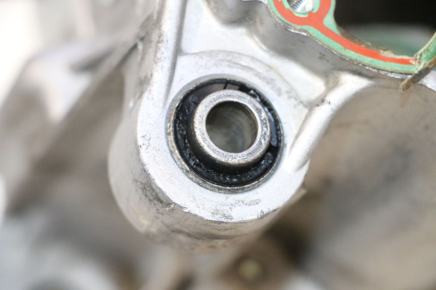 photo de ENGINE CRANKCASE PIAGGIO ZIP IGET 4T 50 (2021 - 2023) - Alternative perspective