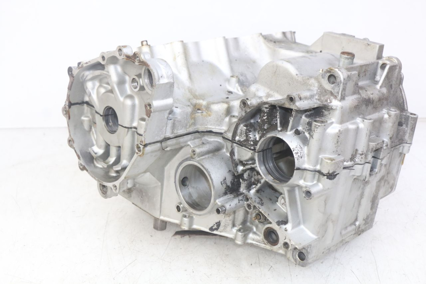 photo de ENGINE LOWER CASING KAWASAKI ZX-6R ZX6R 600 (1995 - 1997) - Technical close-up