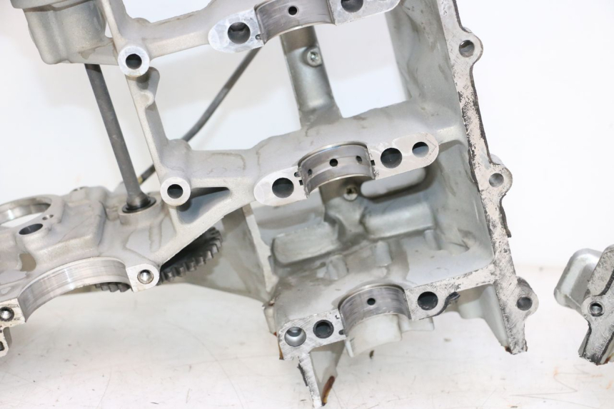 photo de ENGINE CRANKCASE KAWASAKI ZX-6R ZX6R 600 (2000 - 2002) - Spare part profile view